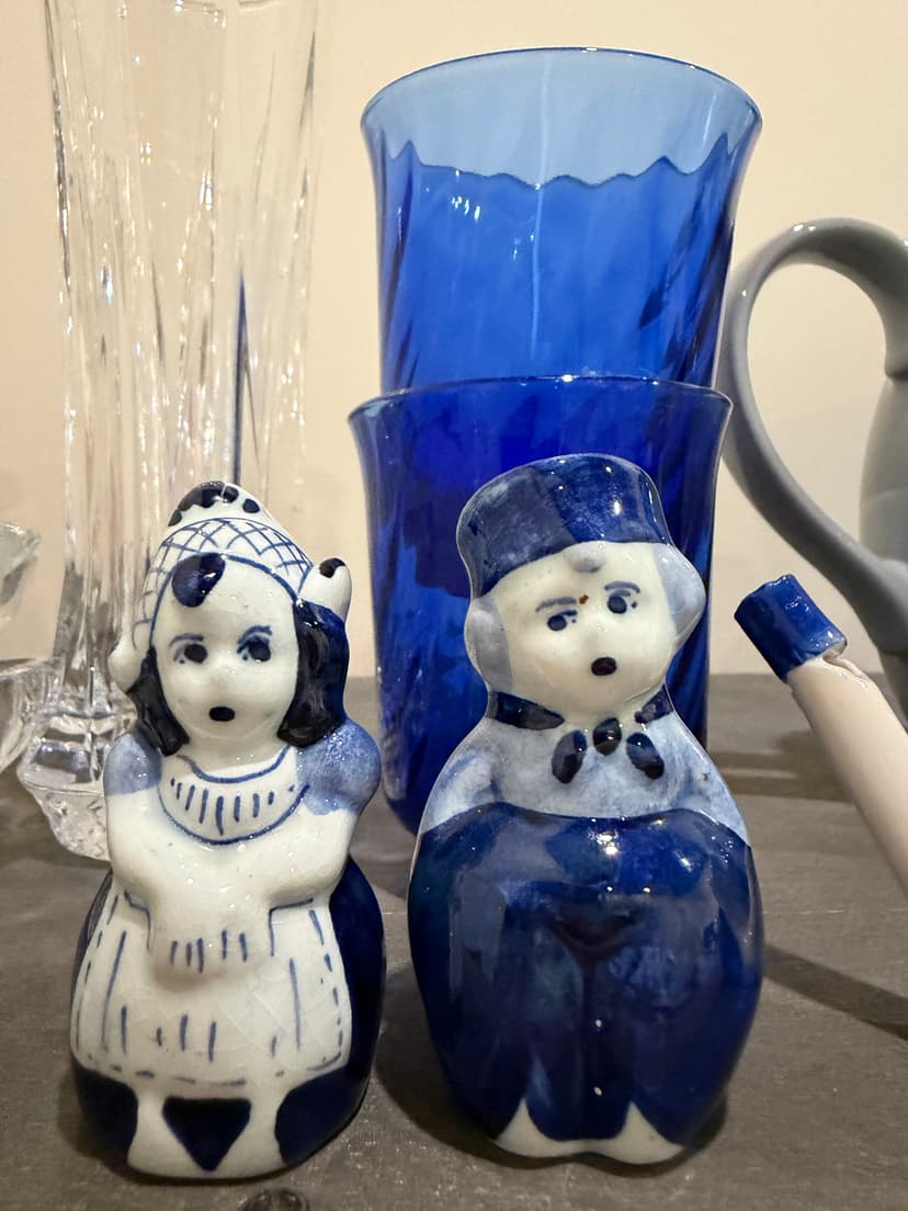 Delft salt and pepper